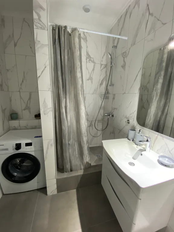 Красивый вид, дизайнерский ремонт