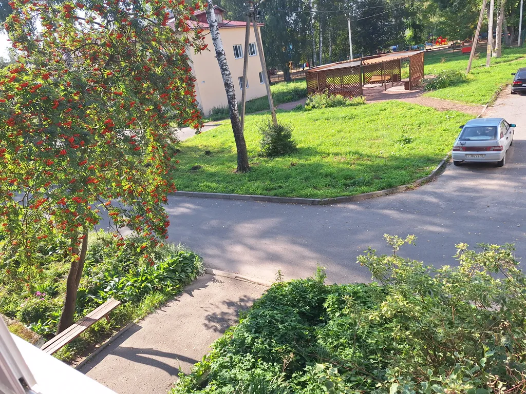 Уютная квартира в центре посёлка