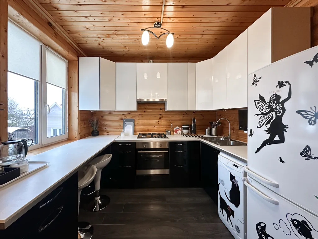 Коттедж Уютный дом с баней — Тельмана