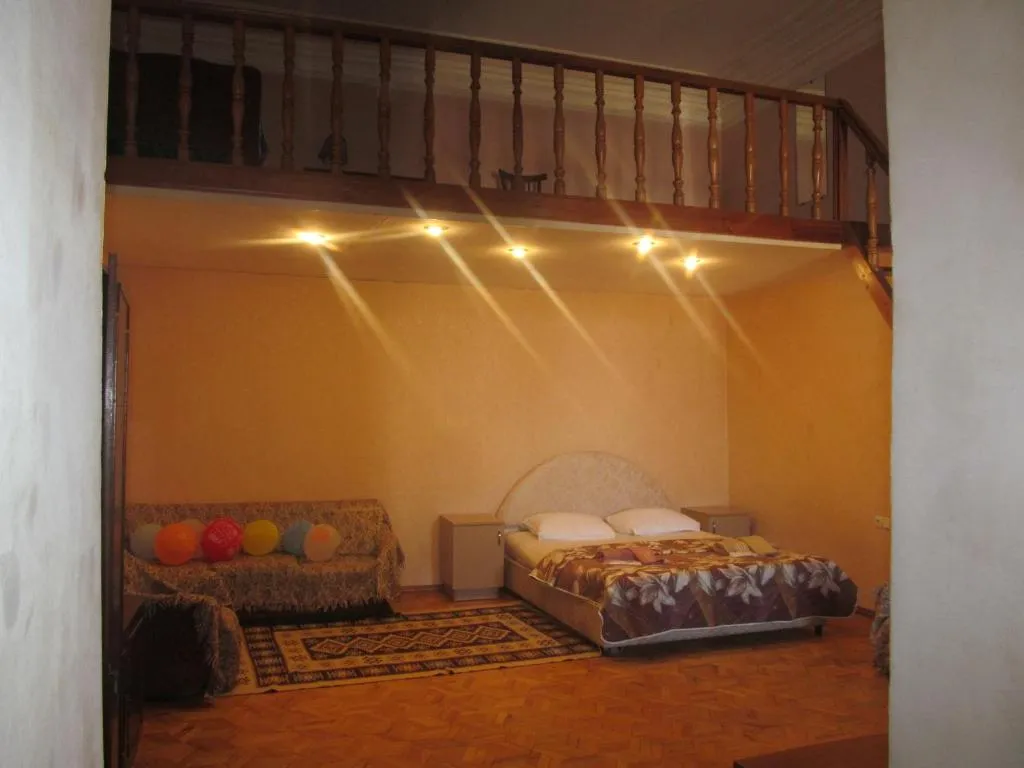 2-комнатная Квартира — аренда посуточно в Тбилиси