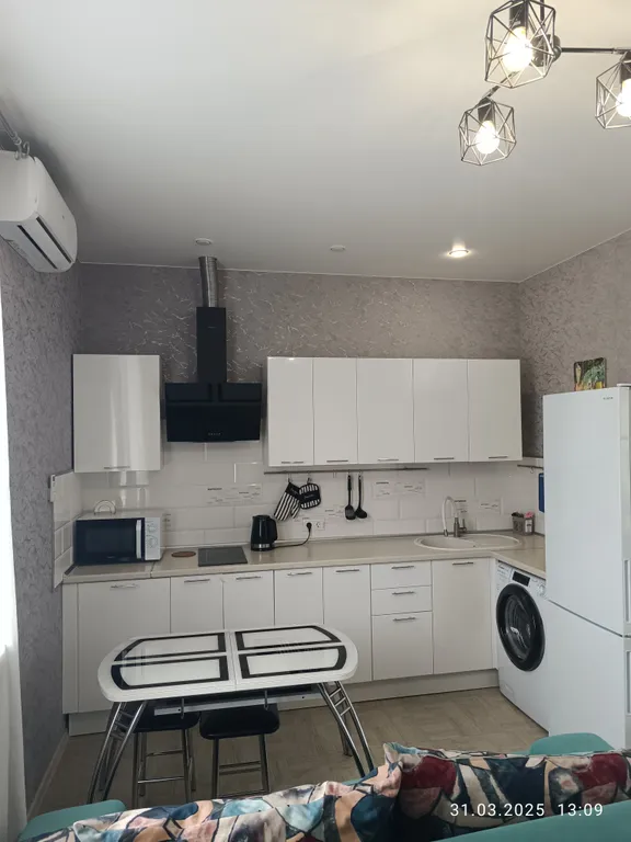 Студия на берегу моря