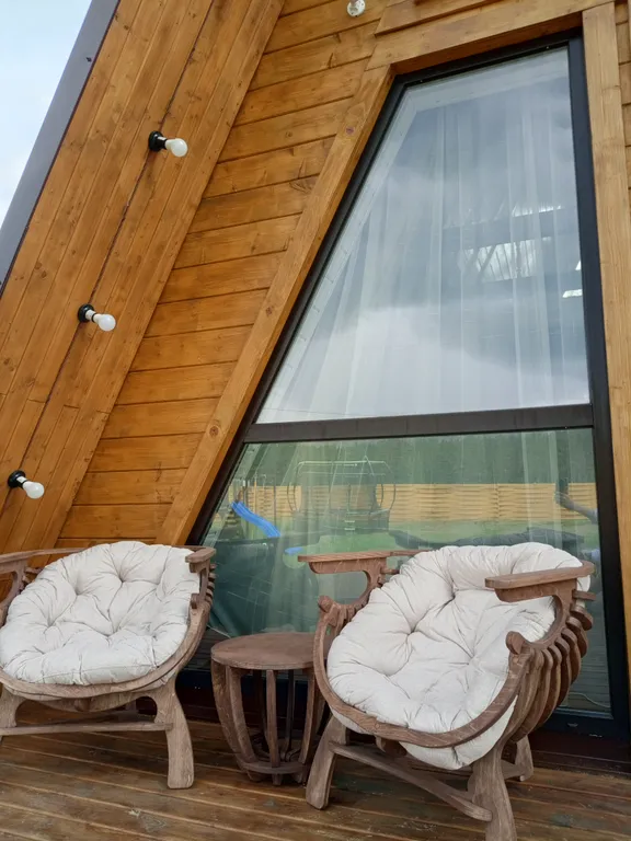 Домик у реки шале у Медведицы