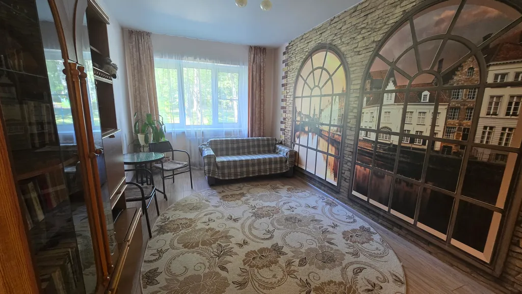 Спокойная двухкомнатная квартира на 1 этаже