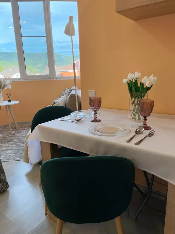 Апартаменты с видом на горы три минуты до моря