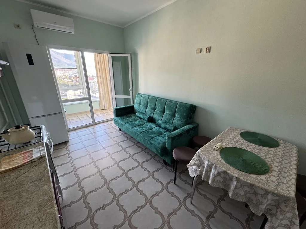 Квартира Просторная квартира в пяти минутах от пляжа — Геленджик