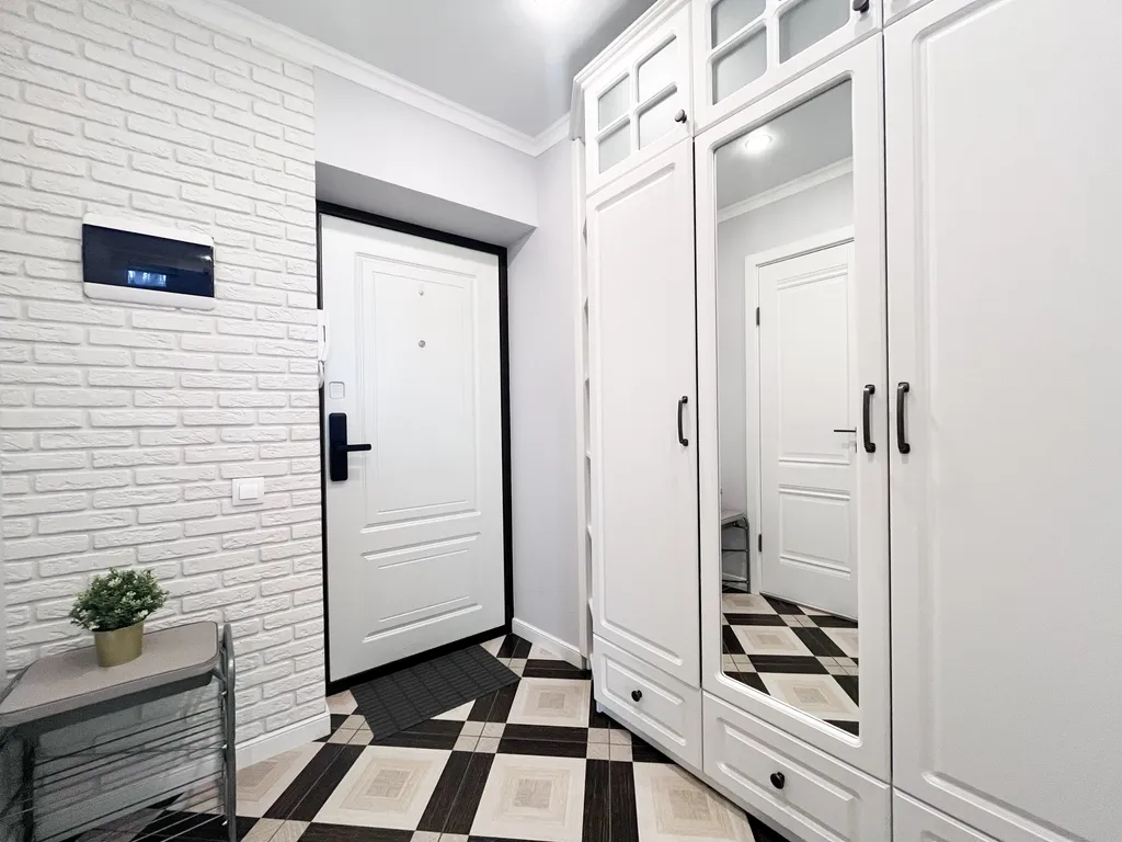 Студия для двоих с лоджией