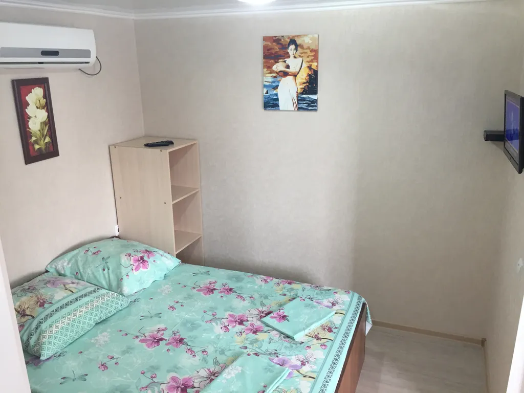 Квартира Комната — аренда посуточно в Голубицкая