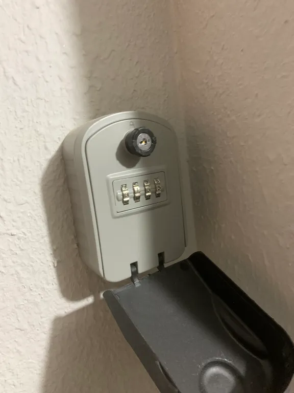 Новая просторная уютная квартира с отличной локацией