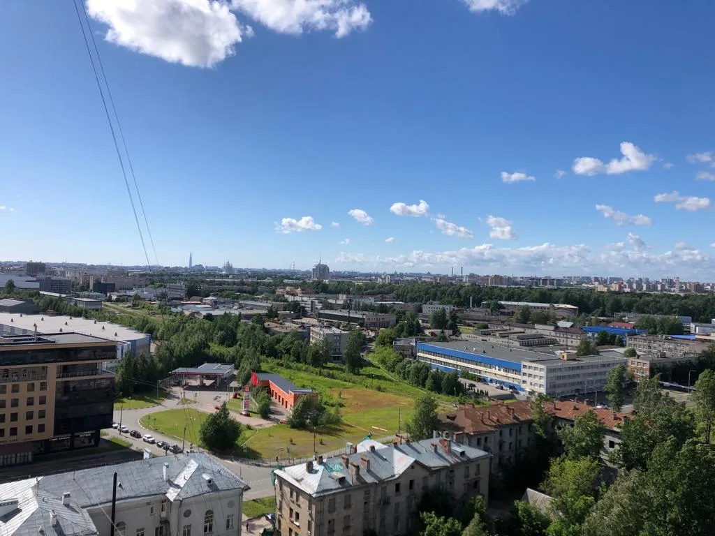 Студия у метро Ладожская