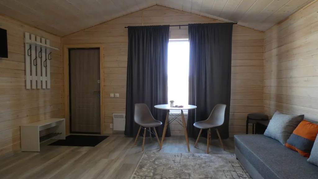 Уютный четырёхместный Домик с отдельными кроватями