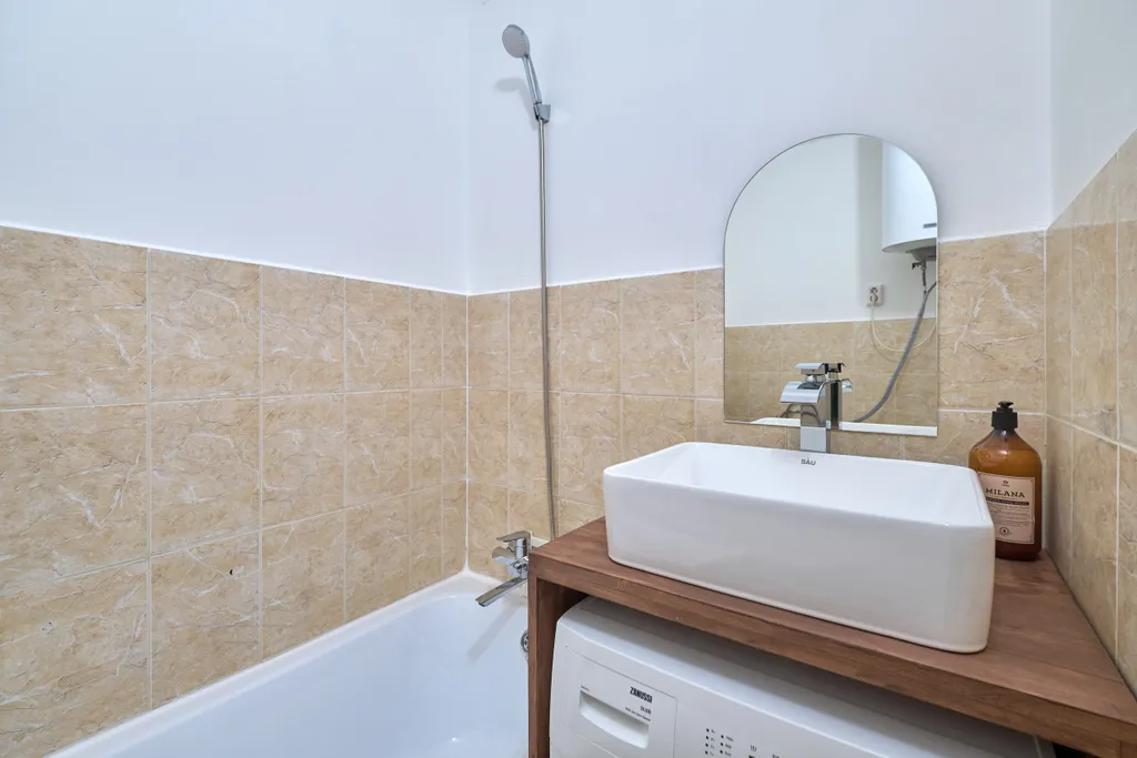 Студия на Б. Подгорной, 87 № 21