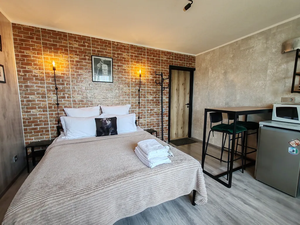 Видовые апартаменты лофт - студия в туристическом центре