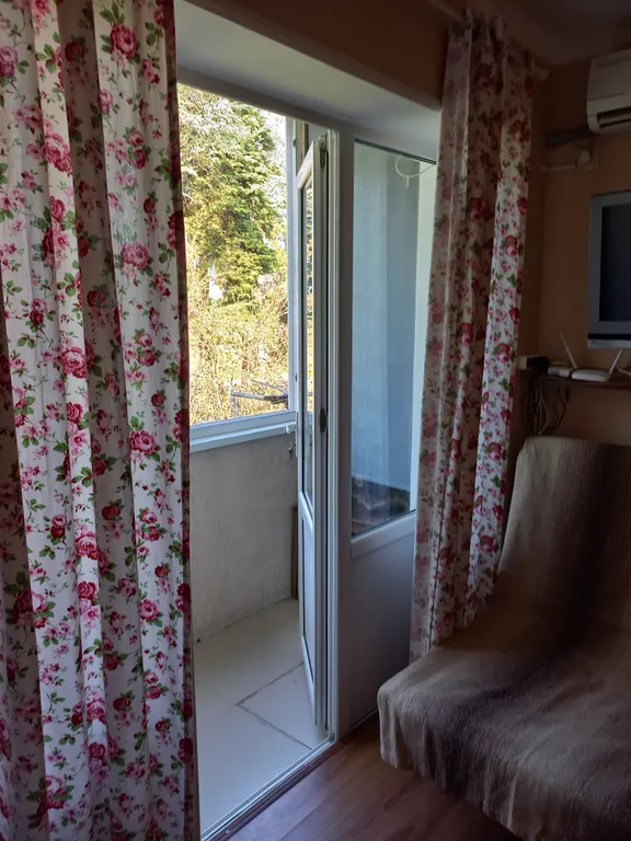 Светлая квартира у моря