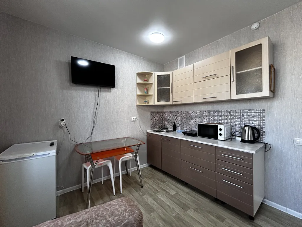 Квартира Современная студия рядом с аэропортом имени Покрышкина — Новосибирск