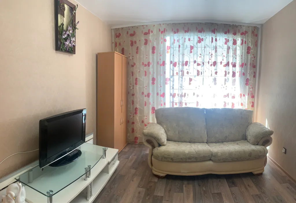 Квартира в центре, ЖД