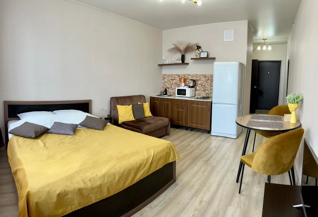 Квартира на берегу Суры под облаками