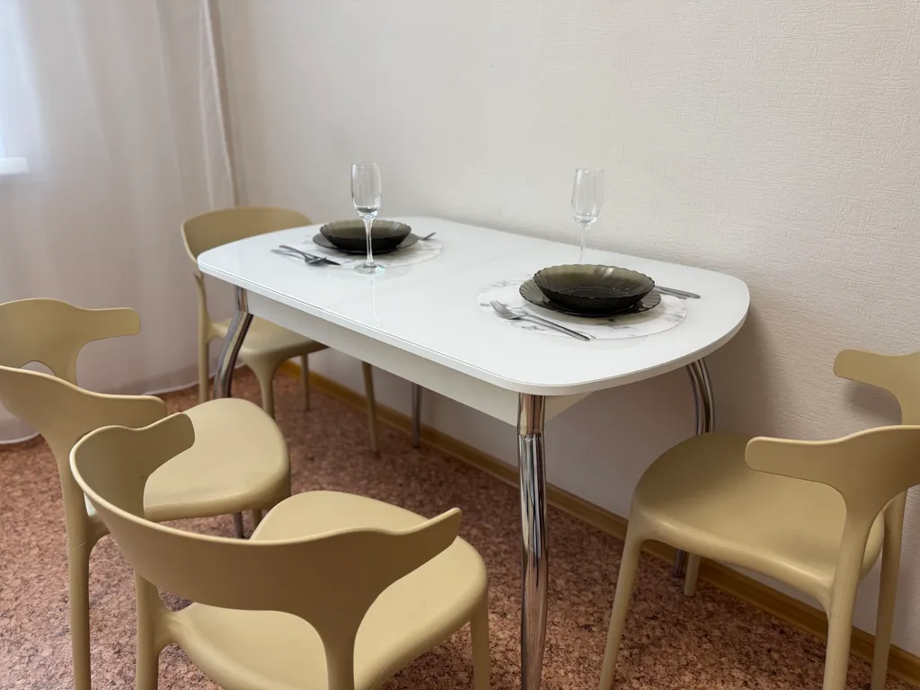 "В Гости!" на Пионерском 62 (1к квартира рядом с Ретро-Парк)