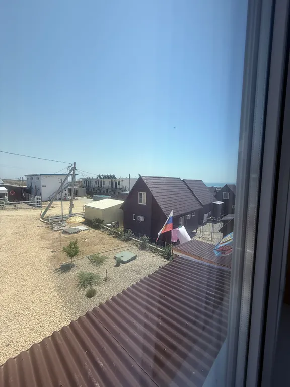 Домик с видом на море