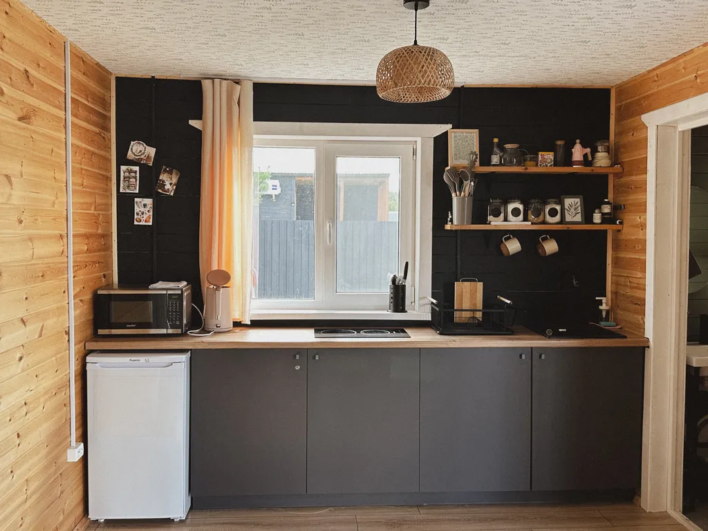 Дом с душой у соснового леса