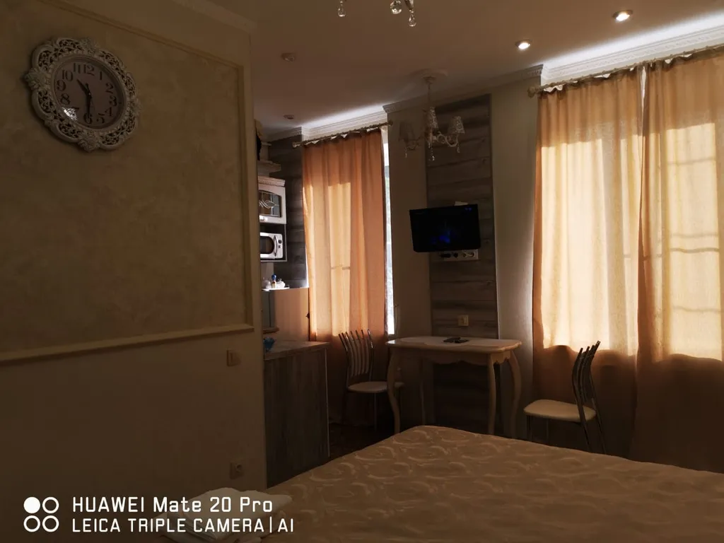 Дизайнерская квартира-студия в историческом центре города