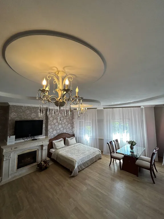 Семейный двухкомнатный Люкс 105 с камином