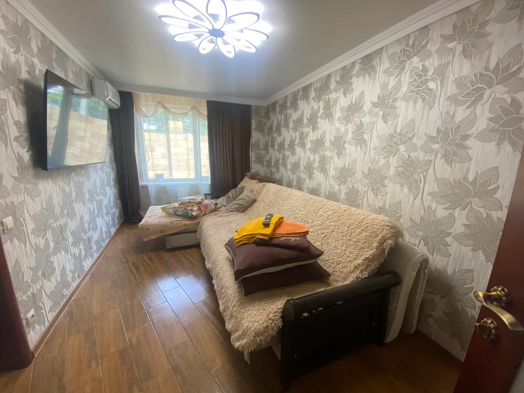 Коттедж Частный дом в центре города — Геленджик