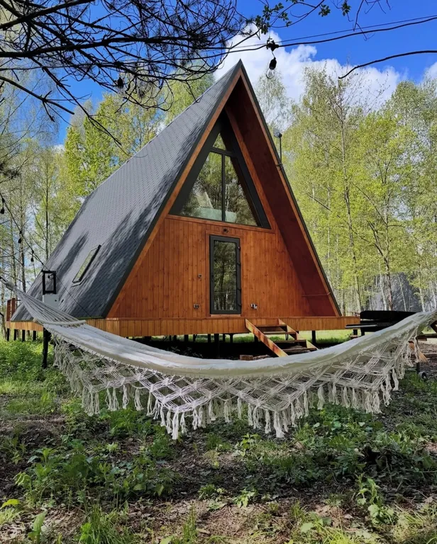 Коттедж Большой треугольный дом 90м2 с завтраком — Куровское