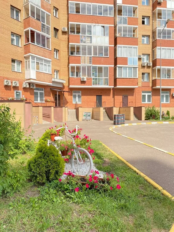 Евротрешка рядом с Ак Барс ареной и ТЦ XL