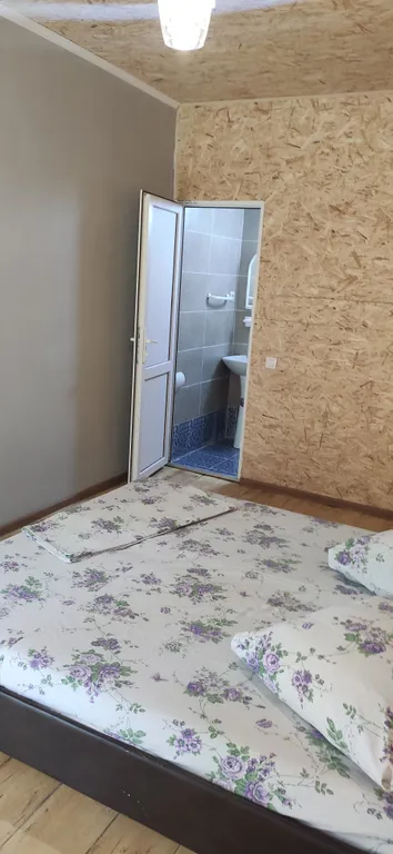 Коттедж в тенистом саду