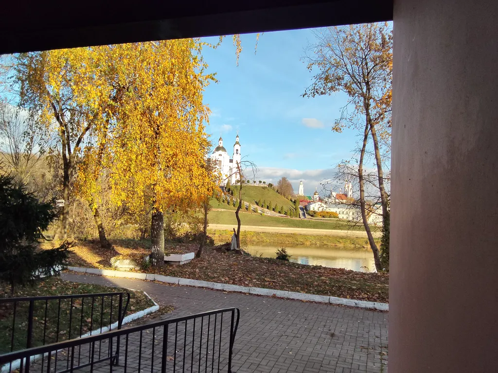 Гестхаус / 3 комнаты с балконом /центр