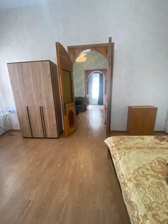 Уникальная квартира с интересным ремонтом и настоящим камином