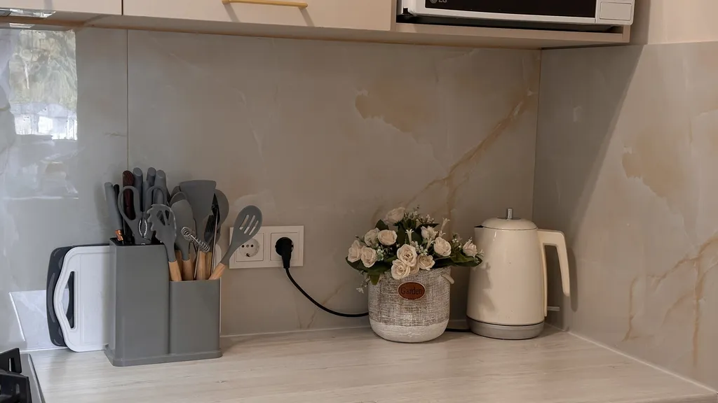 Светлая и просторная квартира в центре города Сухум