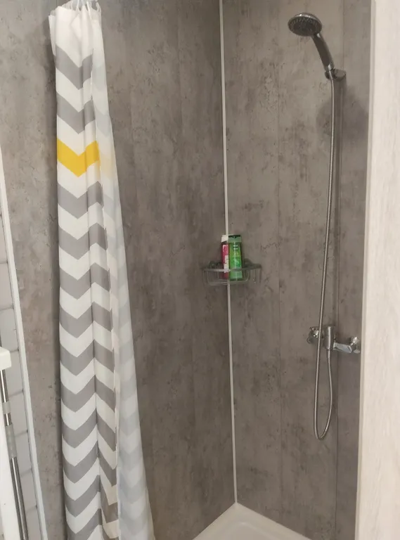 Коттедж Домик с панорамным остеклением, террасой и видом на озеро и лес — Сортавала