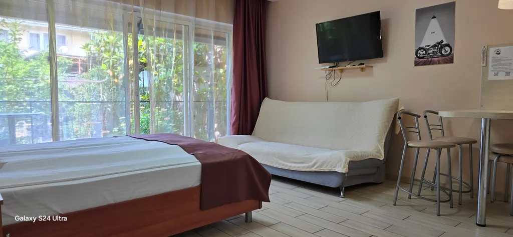 Судия в 600 метрах от моря в центре Адлера