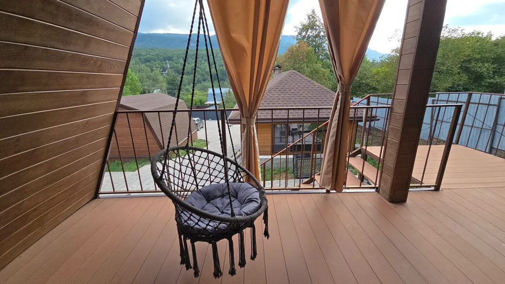 Коттедж Коттедж Шале с 1 спальней, кухня-гостиная с диваном и ванной комнатой — Мезмай