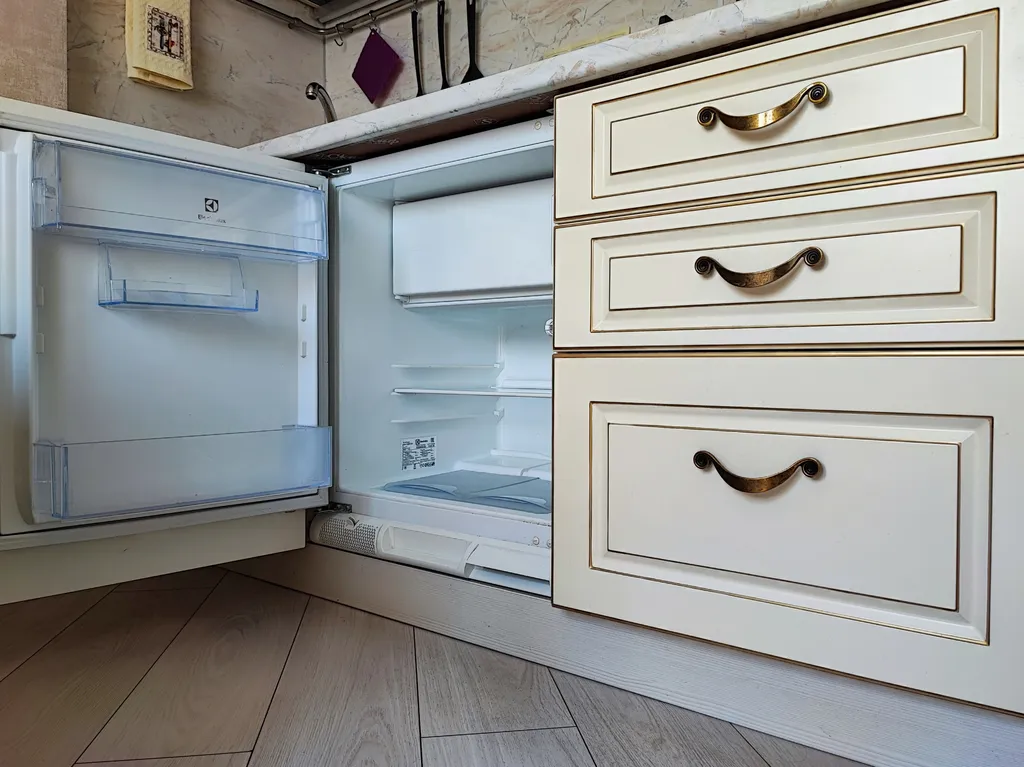 Кондиционер, балкон, парковка, рынок, рядом электричка на море