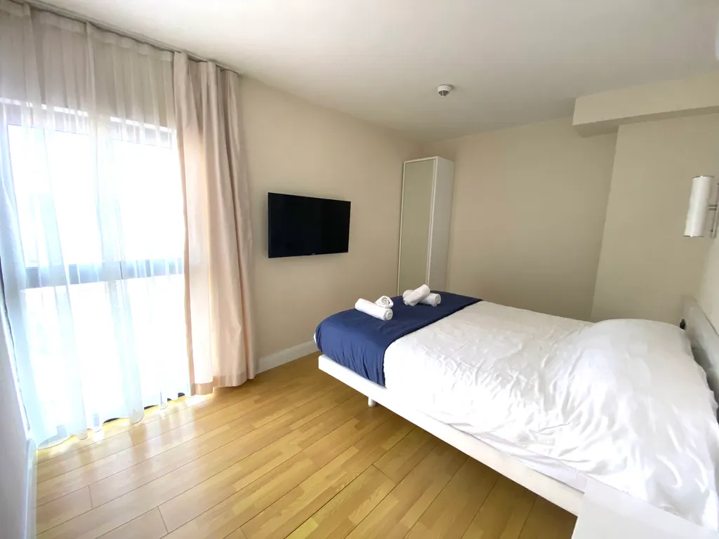 Апартаменты на первой линии с 2 спальнями