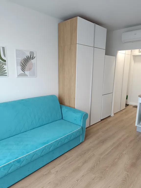 Уютная студия с видом на лес