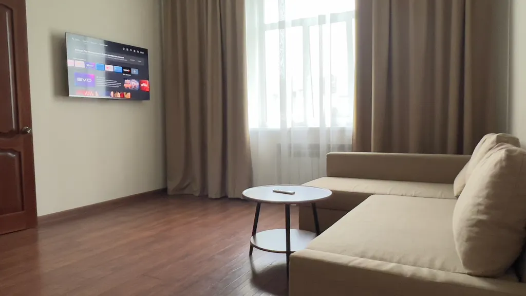 Квартира Трёхкомнатная, удобное расположение, отчетные документы. — аренда посуточно в Артём