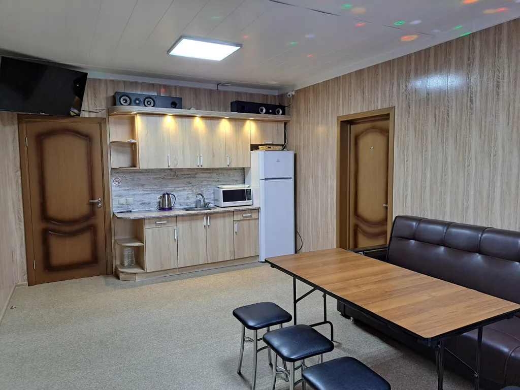 Коттедж 8-комнатный Дом — Губка