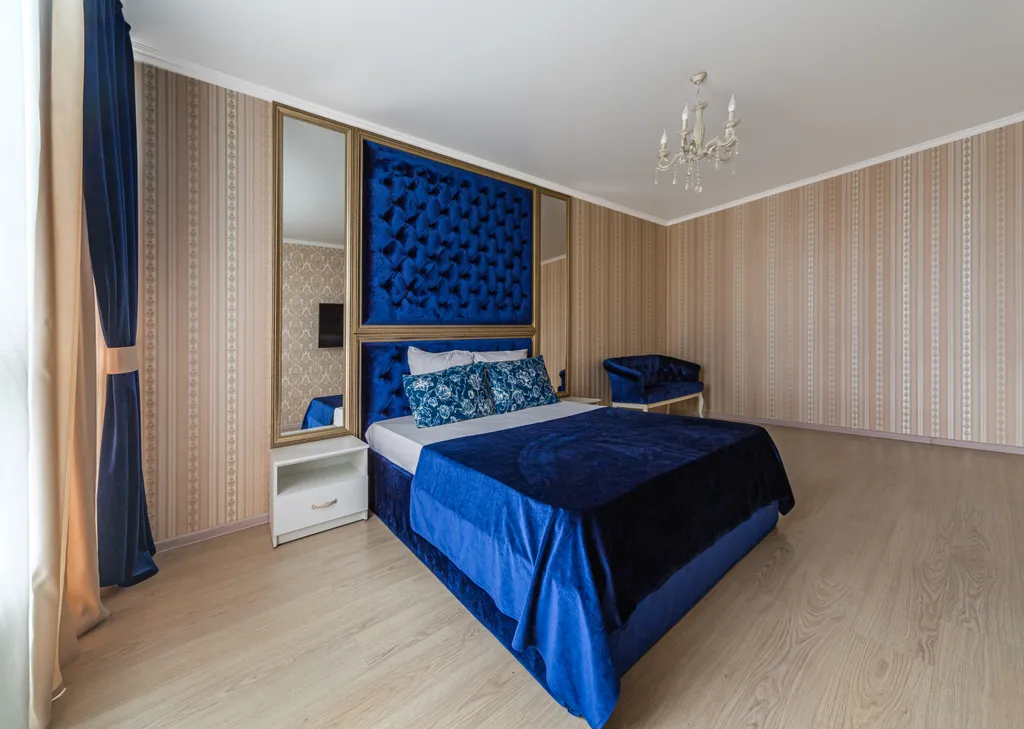 Уютная светлая квартира в самом центре города, в пяти минутах от пляжа — аренда посуточно в Энгельс