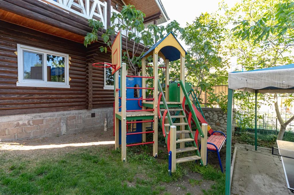 Этаж деревянного сруба