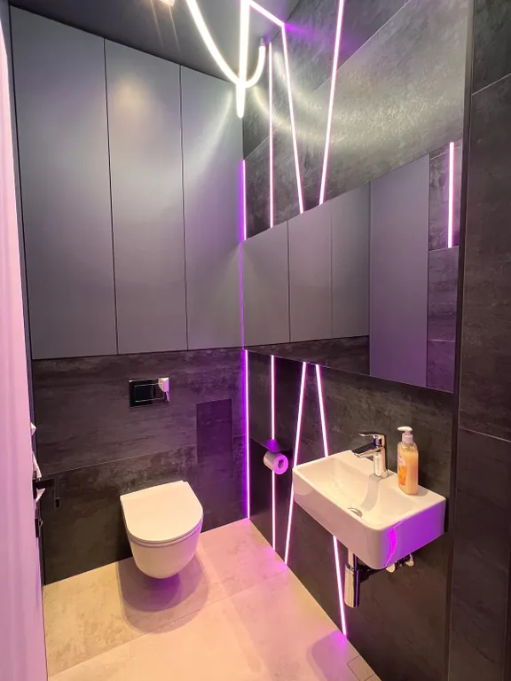 Элитная квартира с видом на воду в историческом центре Калининграда