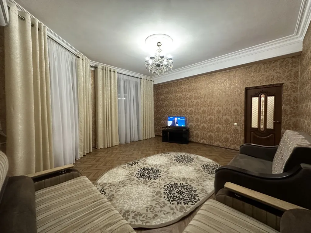 Квартира 2-комнатная Квартира — Махачкала