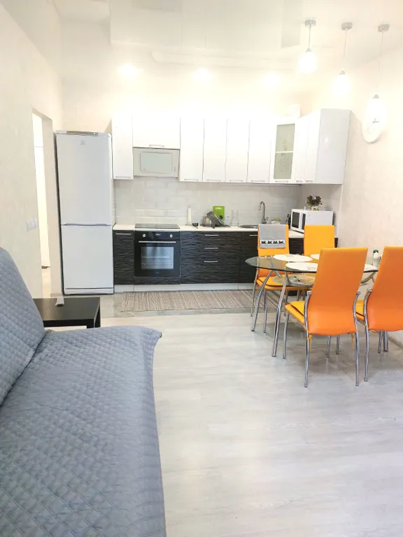 Комфортная и современная квартира в 3 минутах от набережной