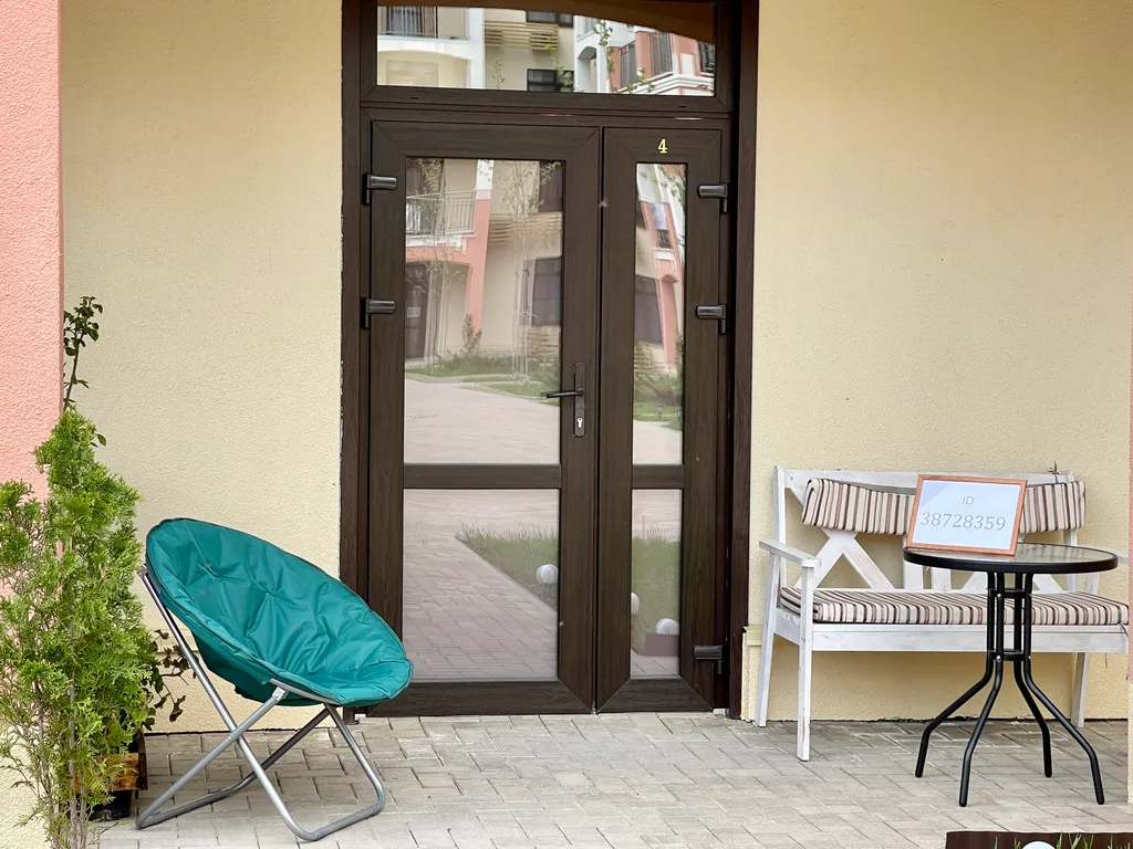 Уютная квартира с отдельным входом в ЖК Кипарис