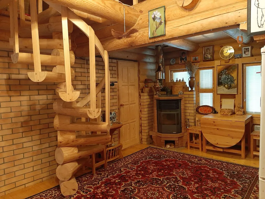 Дом на берегу озера