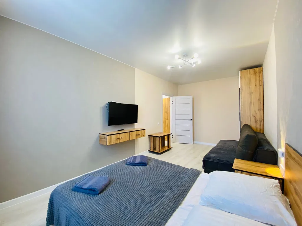 Двухкомнатный апартамент с красивым видом и евроремонтом