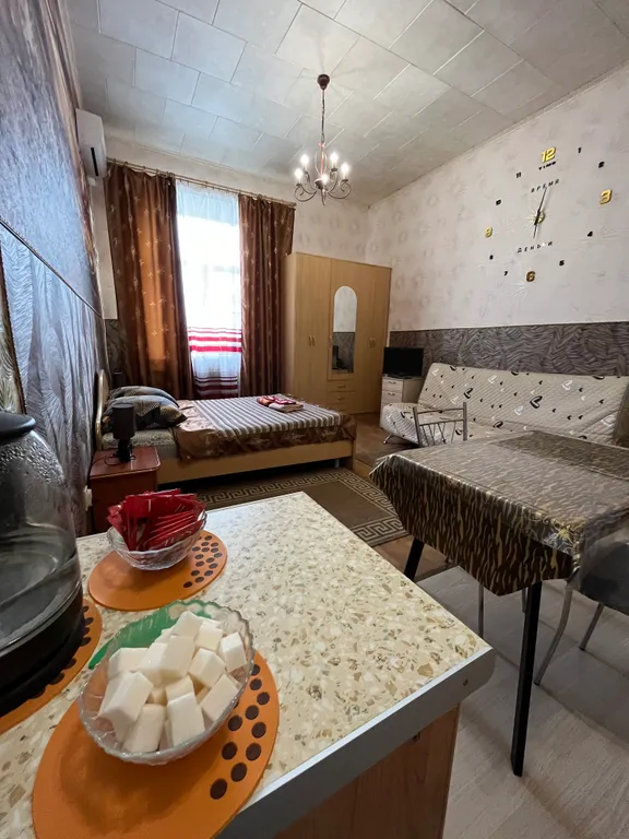 Квартира Квартира Уютная и чистая студия от собственника возле аэропорта — Омск