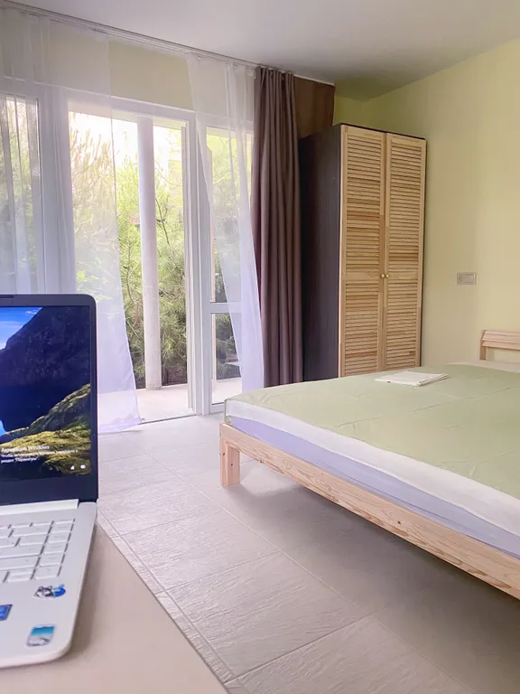 Квартира bungalow room 10 с мини-кухней — аренда посуточно в Оленевка